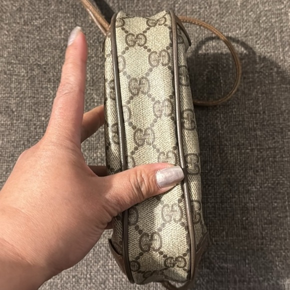 GUCCI Vintage GG Monogram Mini Supreme Crossbody Bag - Picture 5 of 10